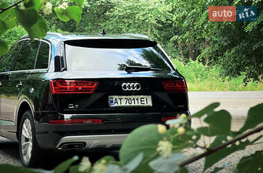 Внедорожник / Кроссовер Audi Q7 2016 в 