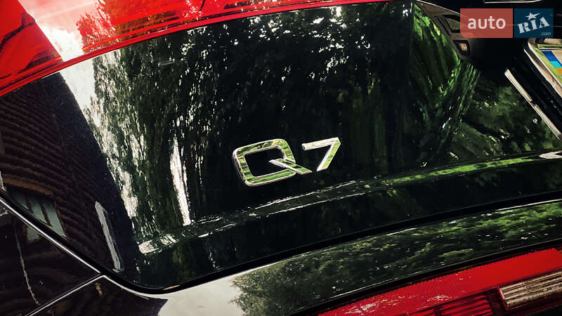 Позашляховик / Кросовер Audi Q7 2016 в Коломиї