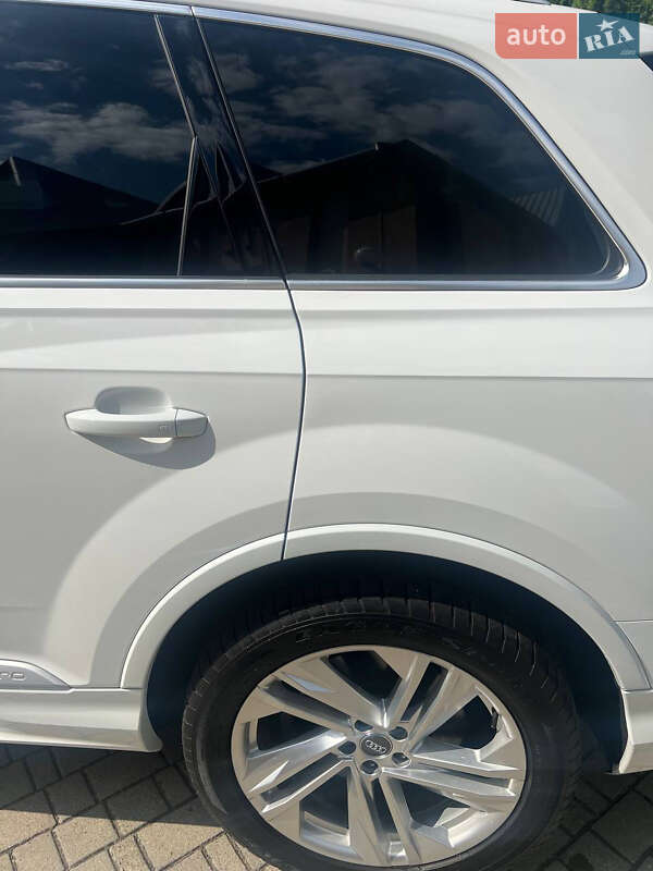 Внедорожник / Кроссовер Audi Q7 2020 в Львове