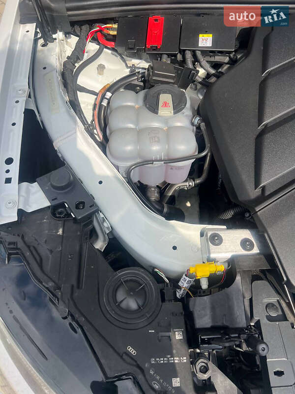 Внедорожник / Кроссовер Audi Q7 2020 в Львове