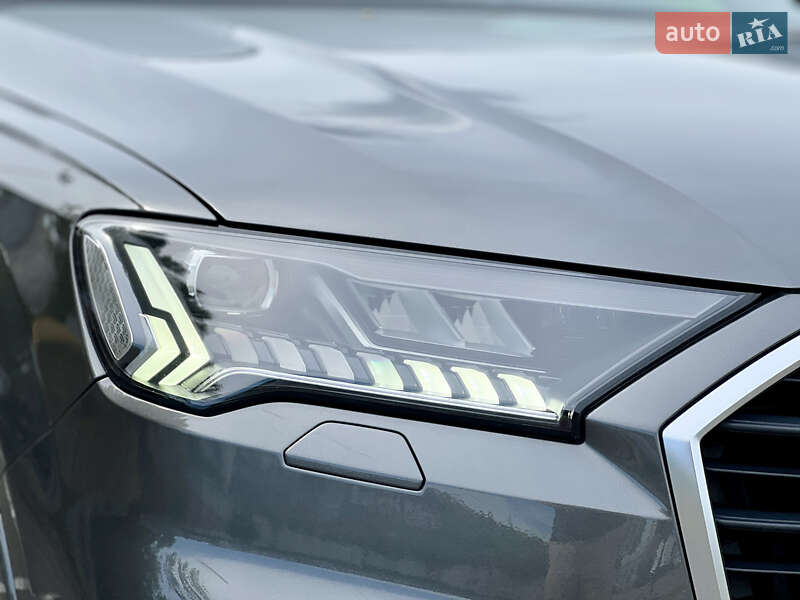 Позашляховик / Кросовер Audi Q7 2021 в Києві