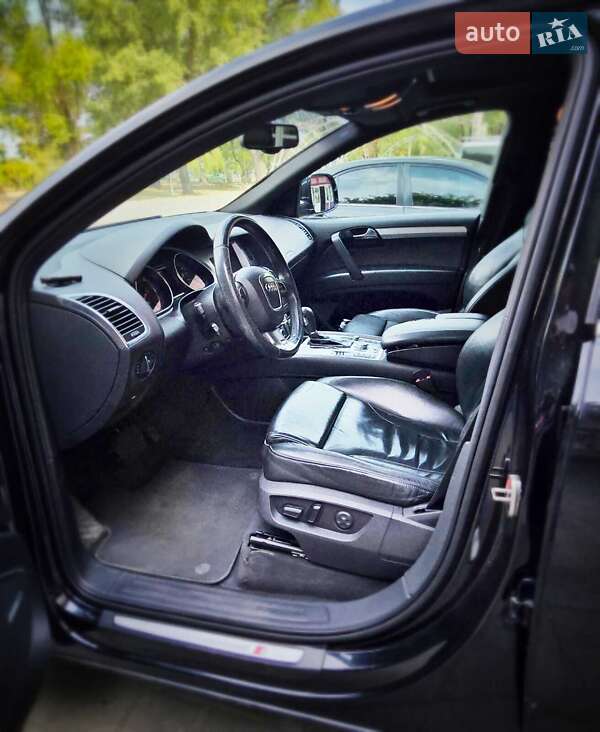 Позашляховик / Кросовер Audi Q7 2009 в Дніпрі