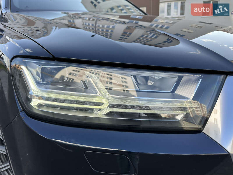 Внедорожник / Кроссовер Audi Q7 2016 в Виннице