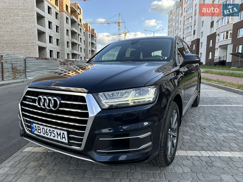 Внедорожник / Кроссовер Audi Q7 2016 в Виннице