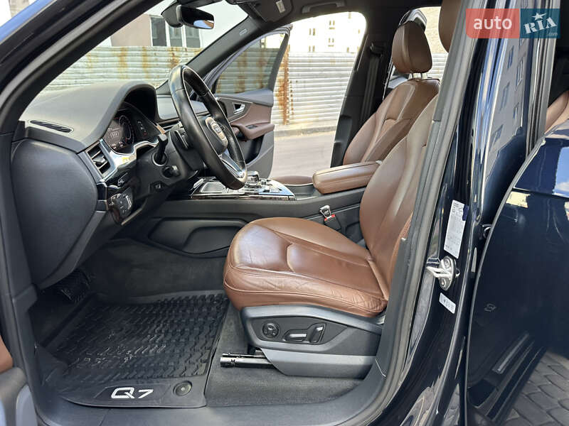 Внедорожник / Кроссовер Audi Q7 2016 в Виннице