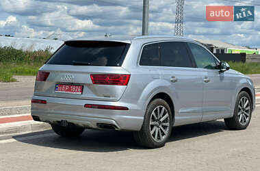 Позашляховик / Кросовер Audi Q7 2017 в 
