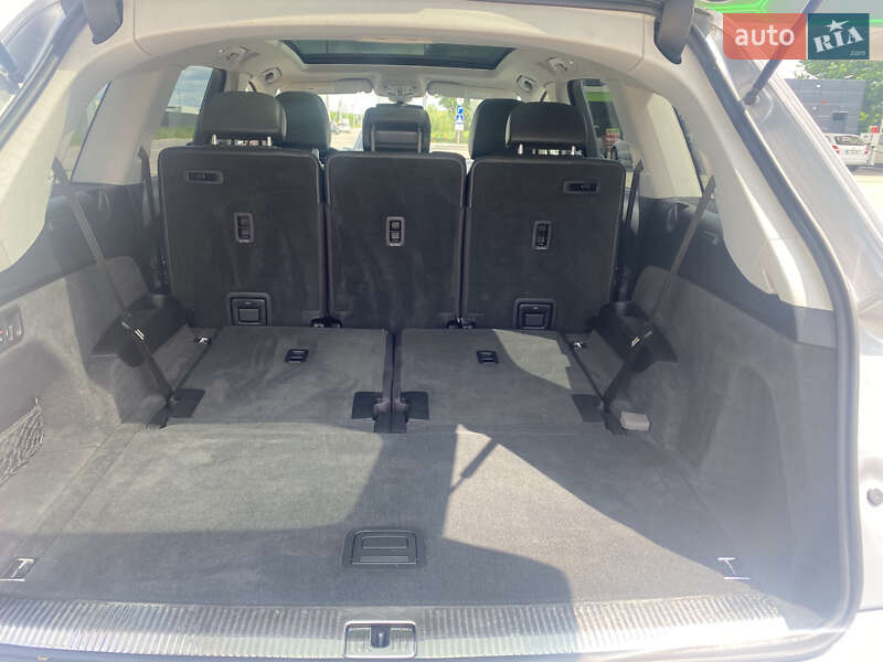 Позашляховик / Кросовер Audi Q7 2017 в Києві