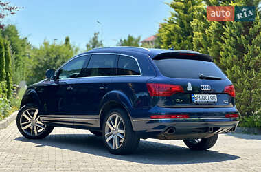 Внедорожник / Кроссовер Audi Q7 2014 в 