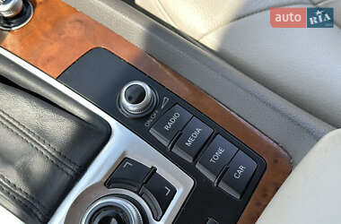 Внедорожник / Кроссовер Audi Q7 2014 в 