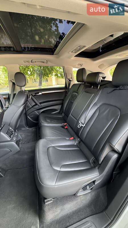 Внедорожник / Кроссовер Audi Q7 2011 в Измаиле