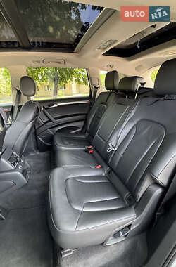Внедорожник / Кроссовер Audi Q7 2011 в 