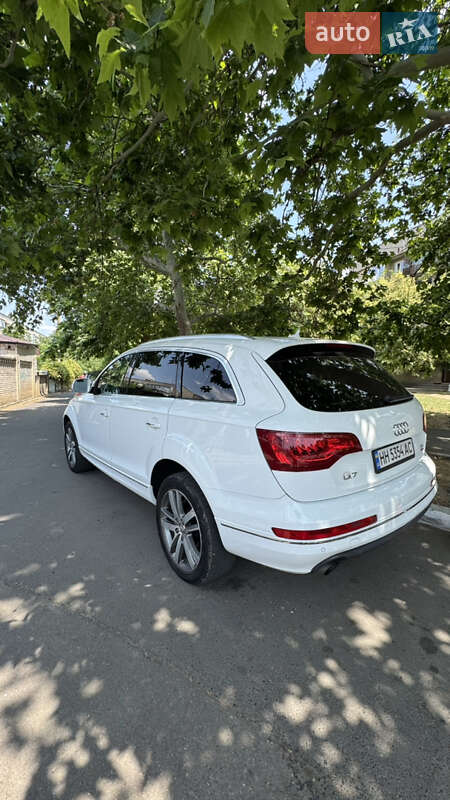 Внедорожник / Кроссовер Audi Q7 2011 в Измаиле