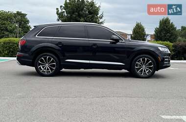 Позашляховик / Кросовер Audi Q7 2017 в 