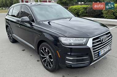 Позашляховик / Кросовер Audi Q7 2017 в 