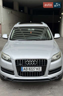 Внедорожник / Кроссовер Audi Q7 2014 в 