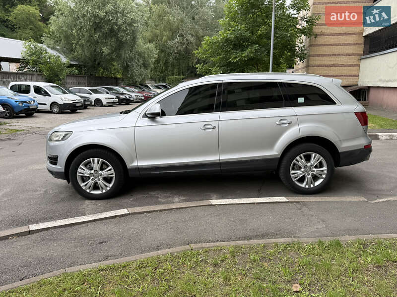 Позашляховик / Кросовер Audi Q7 2014 в Києві