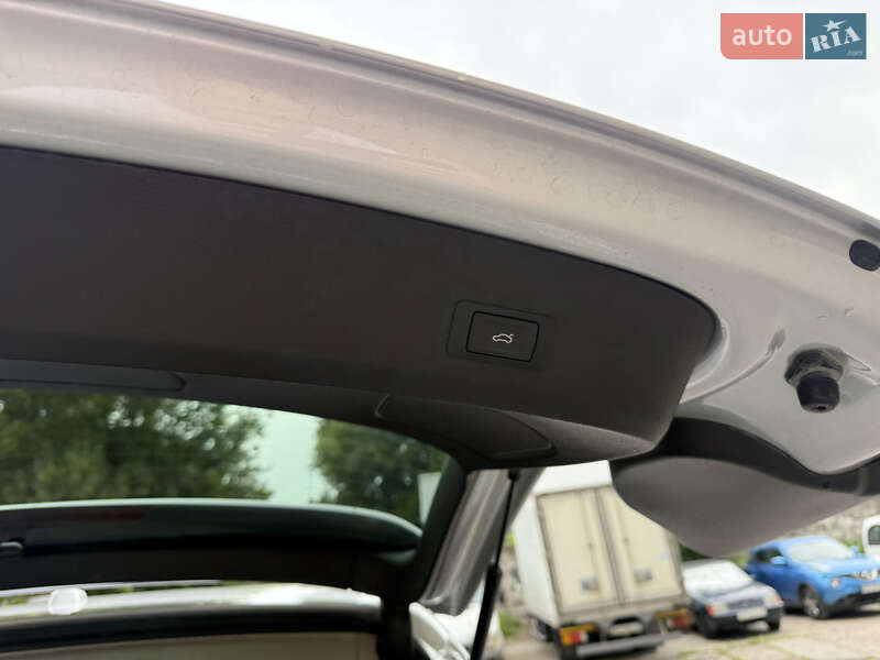 Позашляховик / Кросовер Audi Q7 2014 в Києві