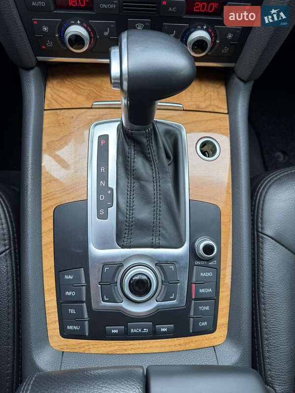 Позашляховик / Кросовер Audi Q7 2014 в Києві