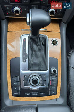Внедорожник / Кроссовер Audi Q7 2014 в 