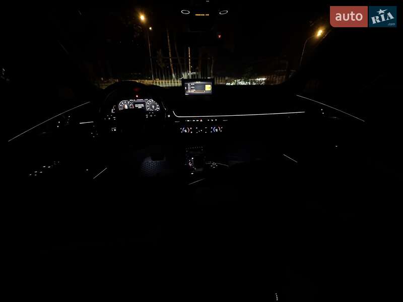 Позашляховик / Кросовер Audi Q7 2017 в Києві