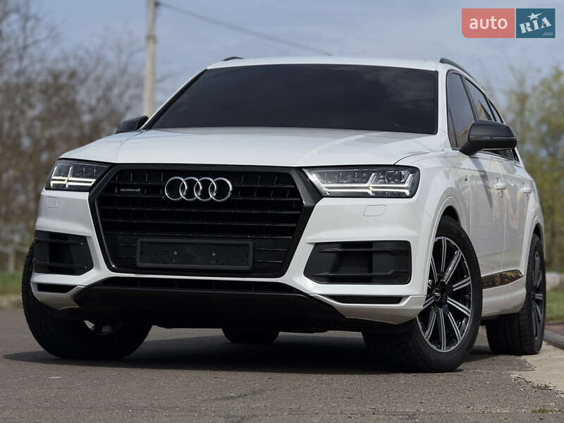 Внедорожник / Кроссовер Audi Q7 2017 в Одессе