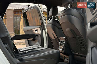 Внедорожник / Кроссовер Audi Q7 2017 в 