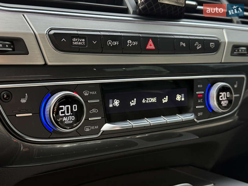 Внедорожник / Кроссовер Audi Q7 2017 в Одессе