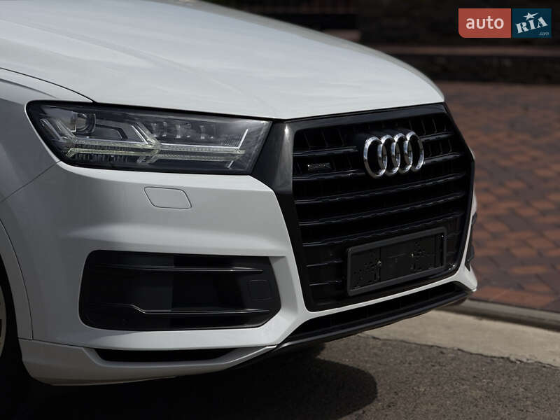Внедорожник / Кроссовер Audi Q7 2017 в Одессе