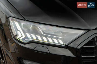 Внедорожник / Кроссовер Audi Q7 2020 в Киеве