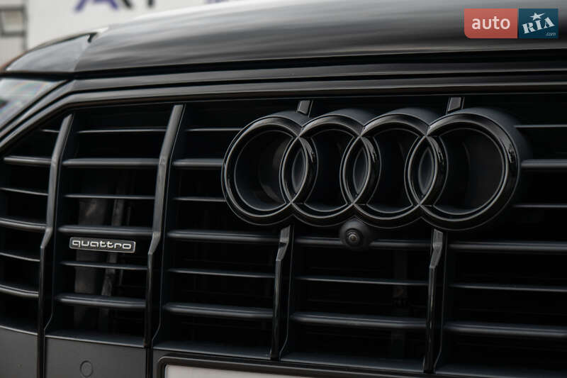 Внедорожник / Кроссовер Audi Q7 2020 в Киеве