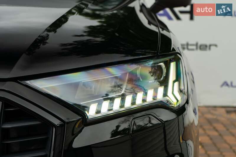 Внедорожник / Кроссовер Audi Q7 2020 в Киеве