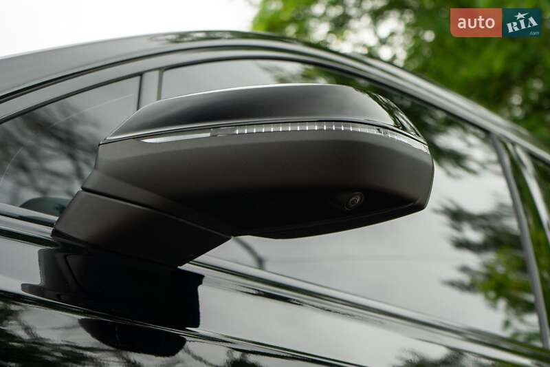 Внедорожник / Кроссовер Audi Q7 2020 в Киеве