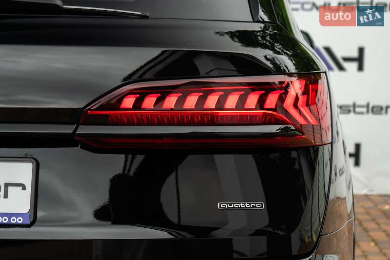Внедорожник / Кроссовер Audi Q7 2020 в Киеве
