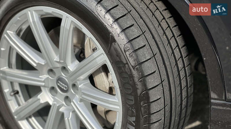 Позашляховик / Кросовер Audi Q7 2019 в Києві фото 10 Позашляховик / Кросовер Audi Q7 2019 в Києві