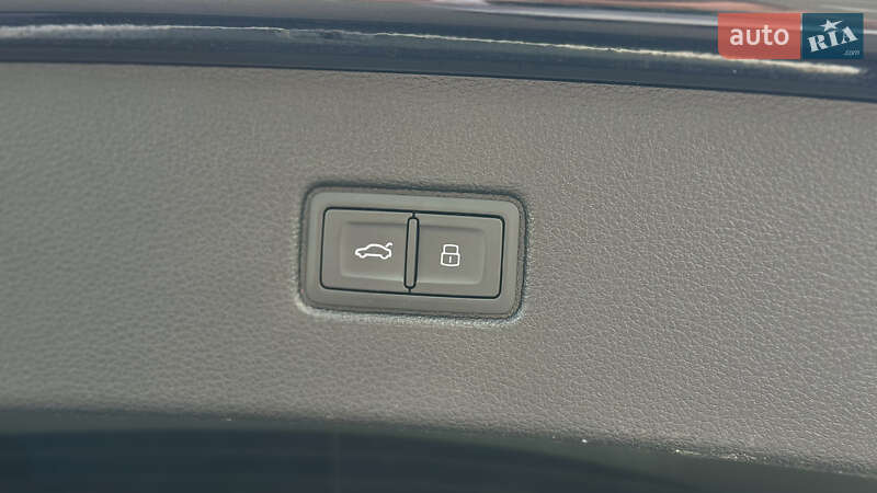 Позашляховик / Кросовер Audi Q7 2019 в Києві фото 38 Позашляховик / Кросовер Audi Q7 2019 в Києві