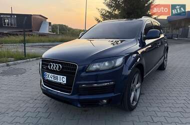 Внедорожник / Кроссовер Audi Q7 2007 в 