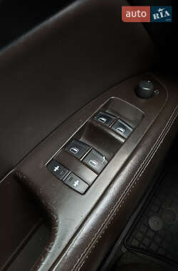 Внедорожник / Кроссовер Audi Q7 2006 в 