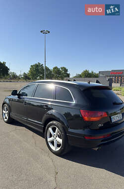 Внедорожник / Кроссовер Audi Q7 2008 в 