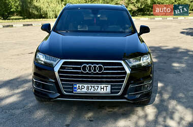 Внедорожник / Кроссовер Audi Q7 2016 в 