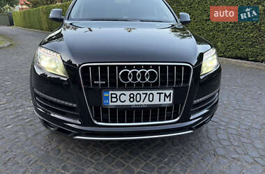 Внедорожник / Кроссовер Audi Q7 2012 в 