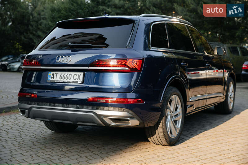 Позашляховик / Кросовер Audi Q7 2020 в Івано-Франківську