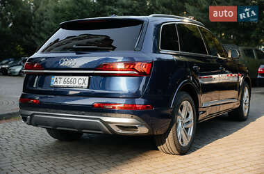 Внедорожник / Кроссовер Audi Q7 2020 в 