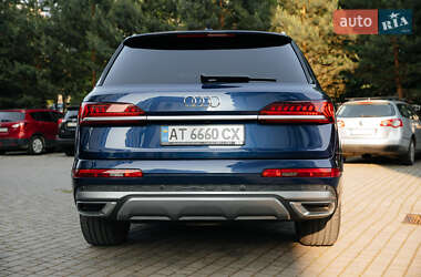 Внедорожник / Кроссовер Audi Q7 2020 в 