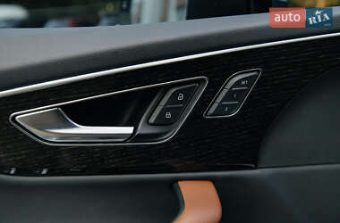 Внедорожник / Кроссовер Audi Q7 2020 в 