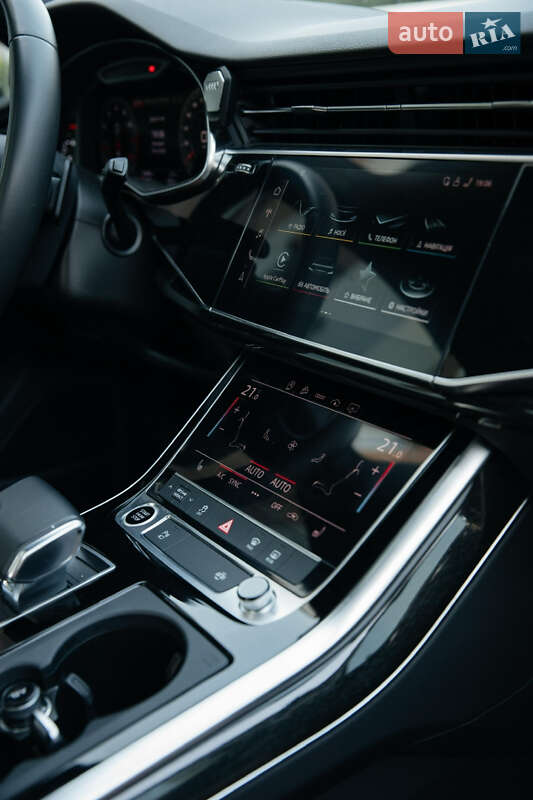 Позашляховик / Кросовер Audi Q7 2020 в Івано-Франківську