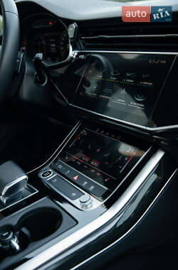 Внедорожник / Кроссовер Audi Q7 2020 в 