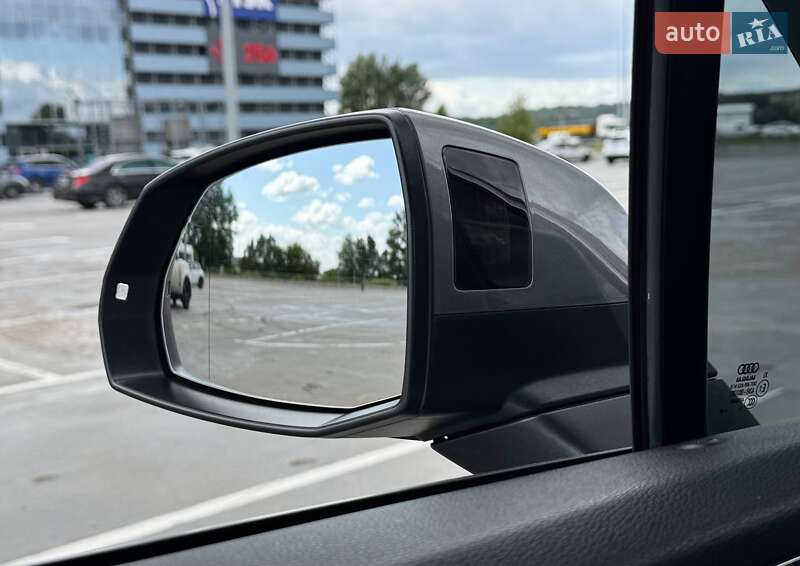 Внедорожник / Кроссовер Audi Q7 2016 в Киеве