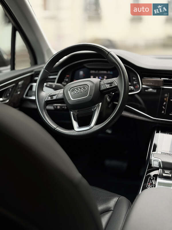 Внедорожник / Кроссовер Audi Q7 2019 в Ивано-Франковске