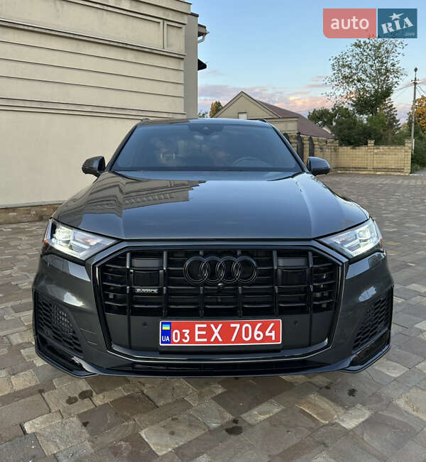 Внедорожник / Кроссовер Audi Q7 2021 в Днепре