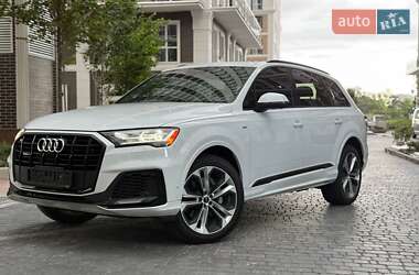 Внедорожник / Кроссовер Audi Q7 2021 в Киеве